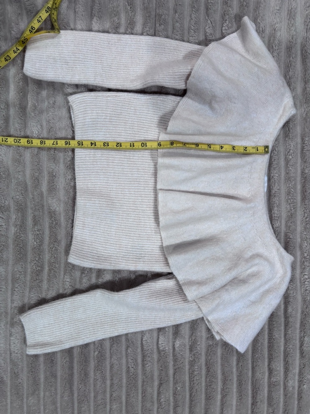 H&M Off-the-Shoulder Ruffle Sweater in Light Gray - Picture 5 of 6